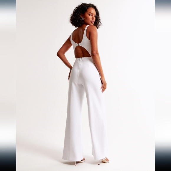 Abercrombie & Fitch Pants - Abercrombie & Fitch Slash Clasp-Back White Jumpsuit